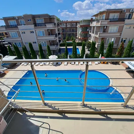 Lägenhet студио дарис Nesebar