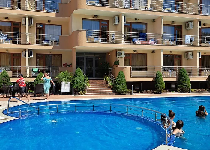 студио дарис * 네세부르